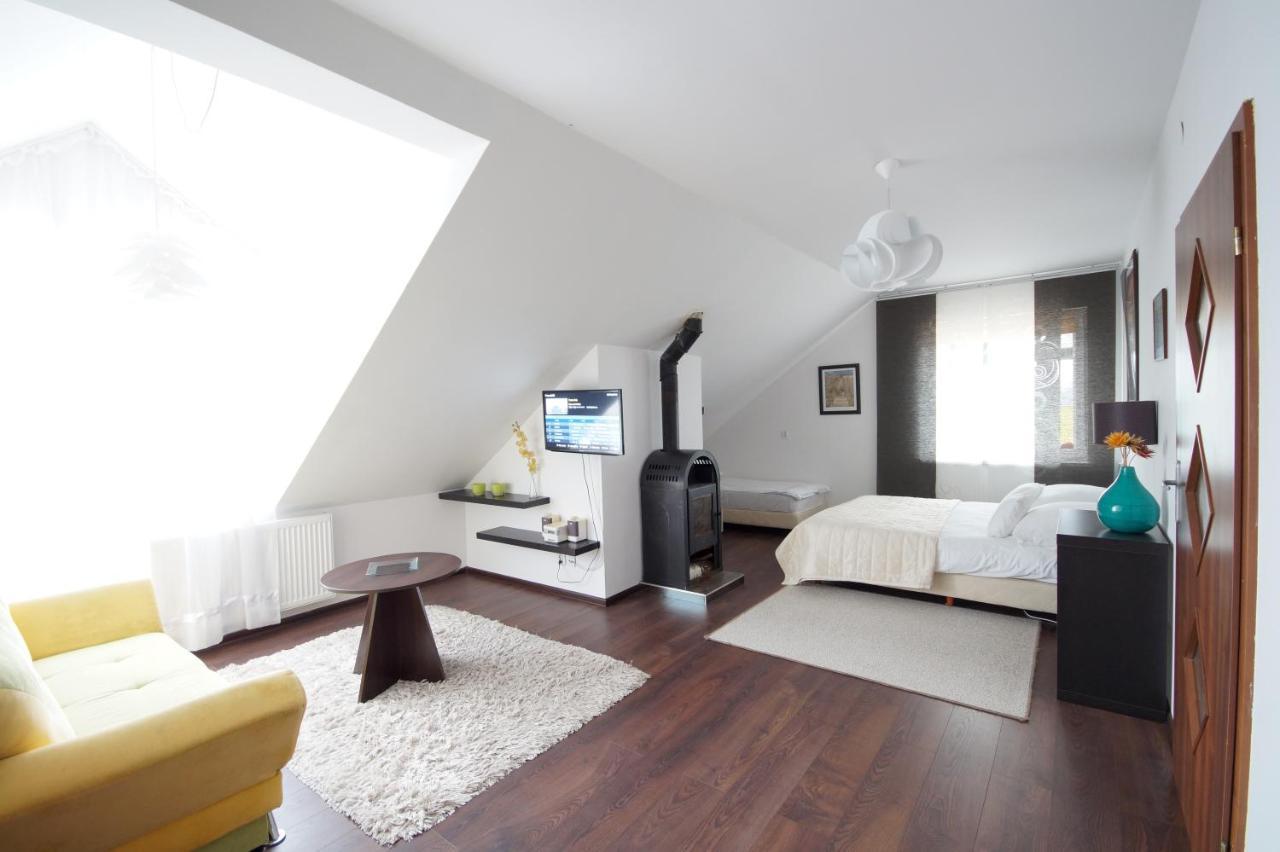 Koral Hotell Chłapowo Exteriör bild