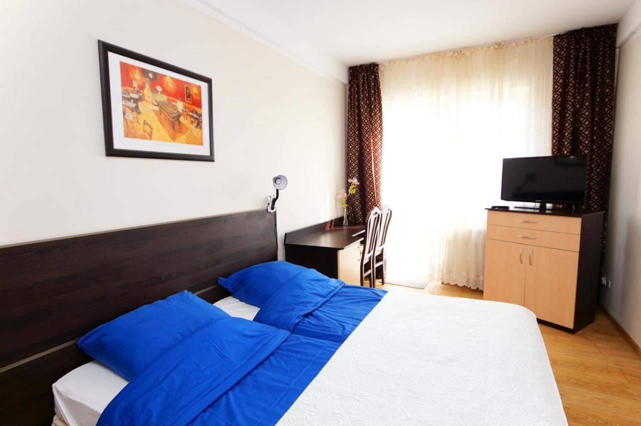 Koral Hotell Chłapowo Exteriör bild
