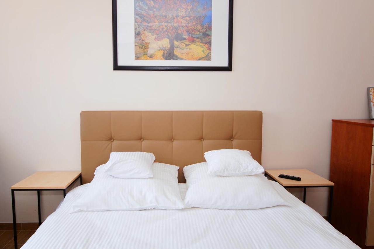 Koral Hotell Chłapowo Exteriör bild