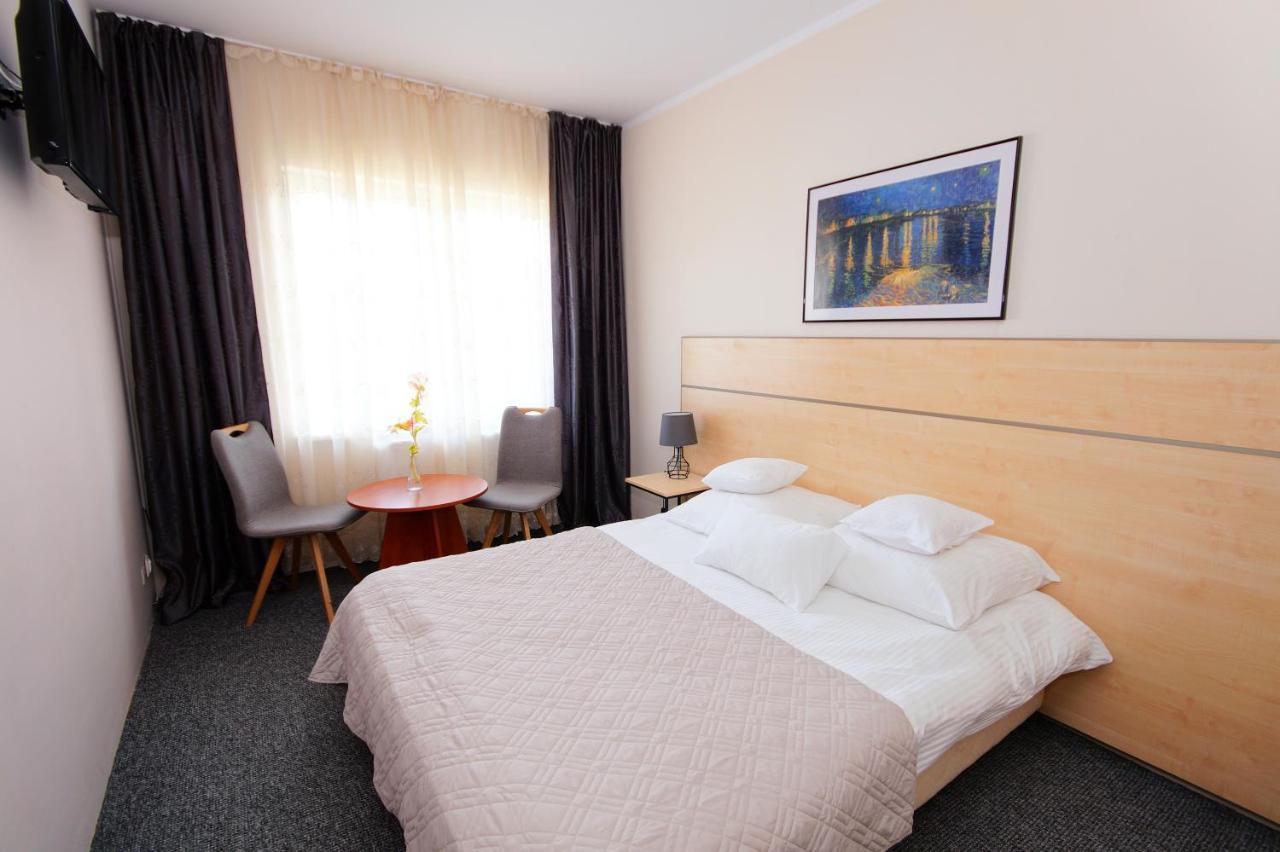 Koral Hotell Chłapowo Exteriör bild