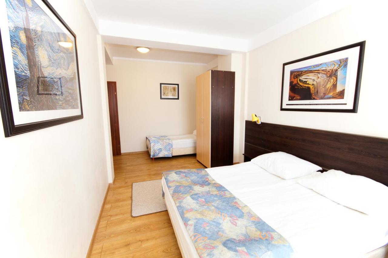 Koral Hotell Chłapowo Exteriör bild