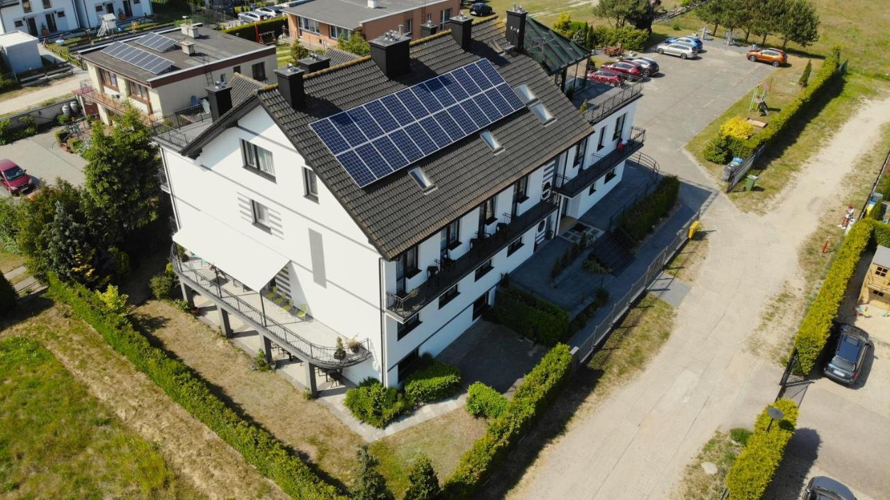 Koral Hotell Chłapowo Exteriör bild