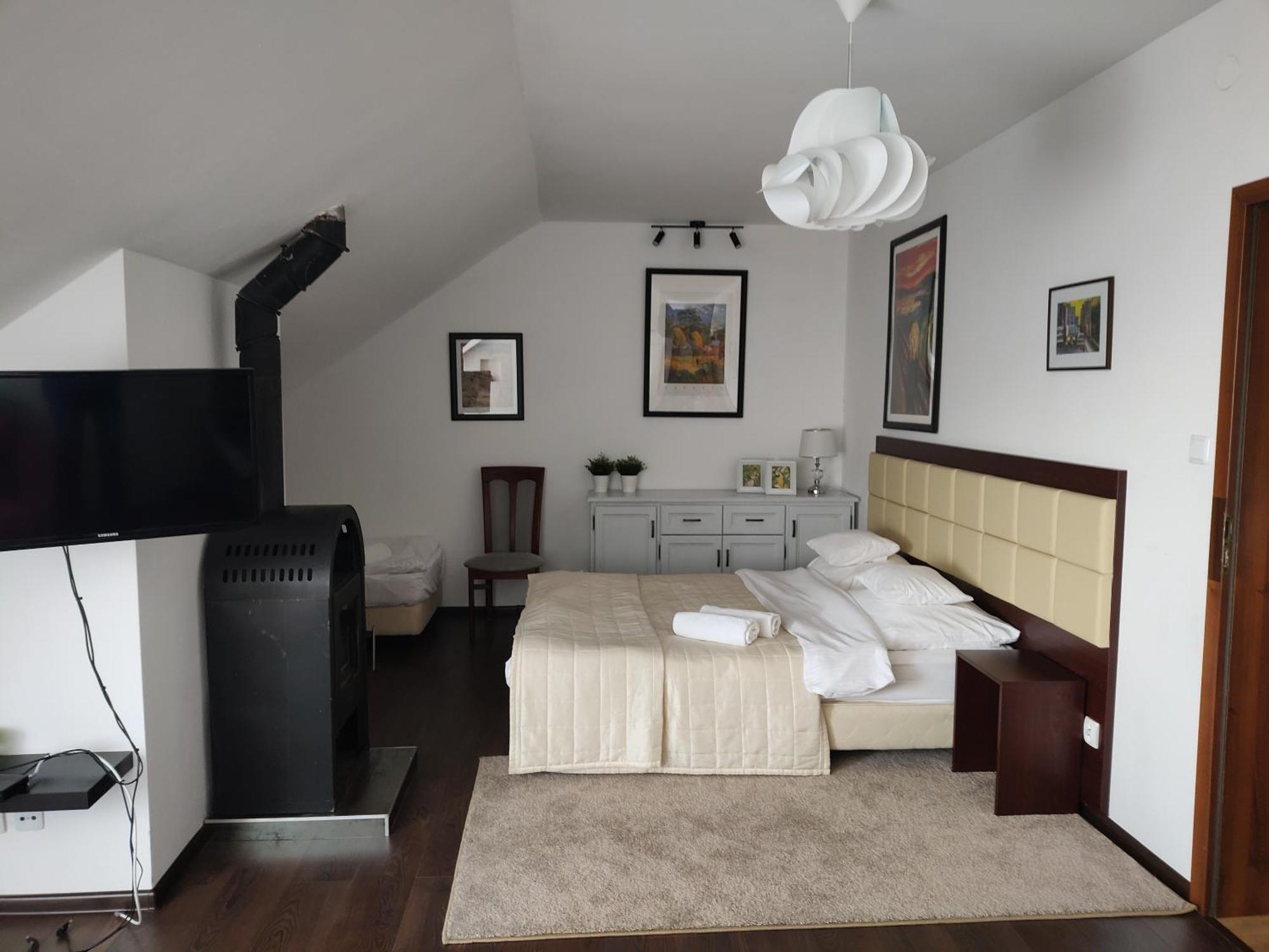 Koral Hotell Chłapowo Exteriör bild