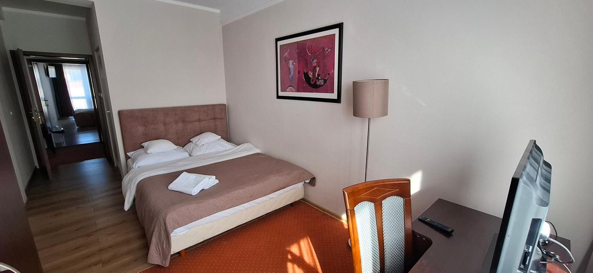 Koral Hotell Chłapowo Exteriör bild
