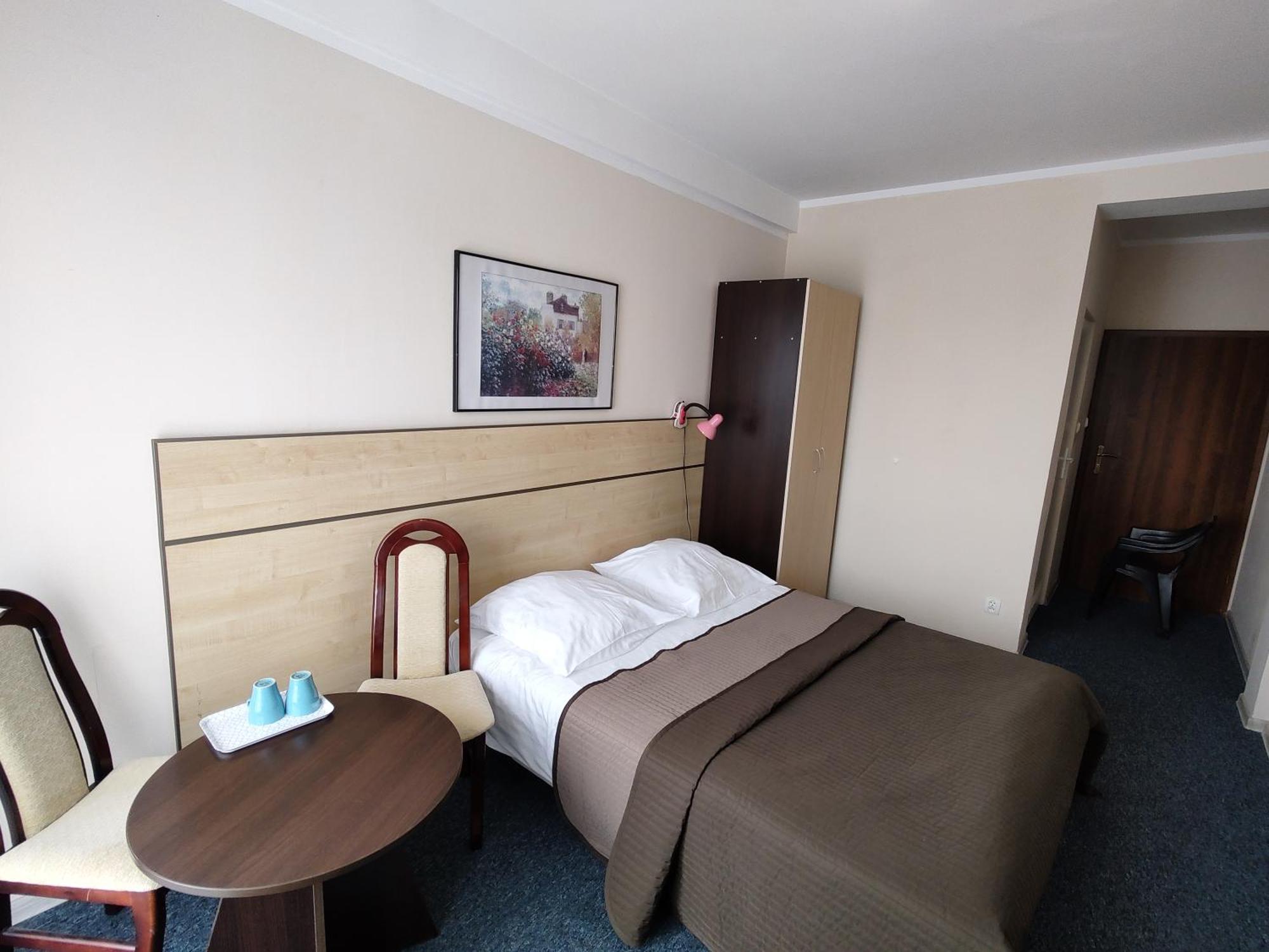 Koral Hotell Chłapowo Exteriör bild