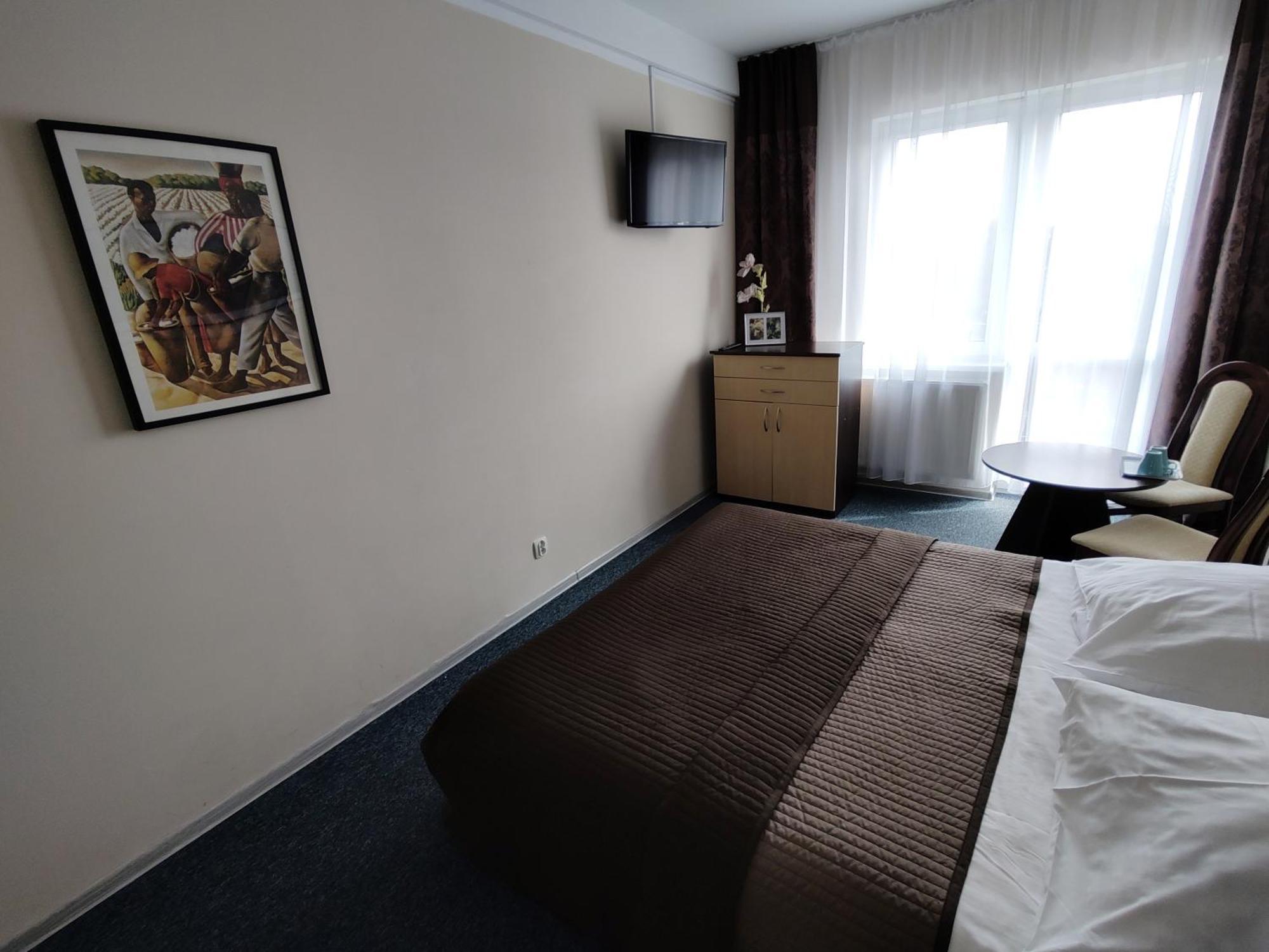 Koral Hotell Chłapowo Exteriör bild