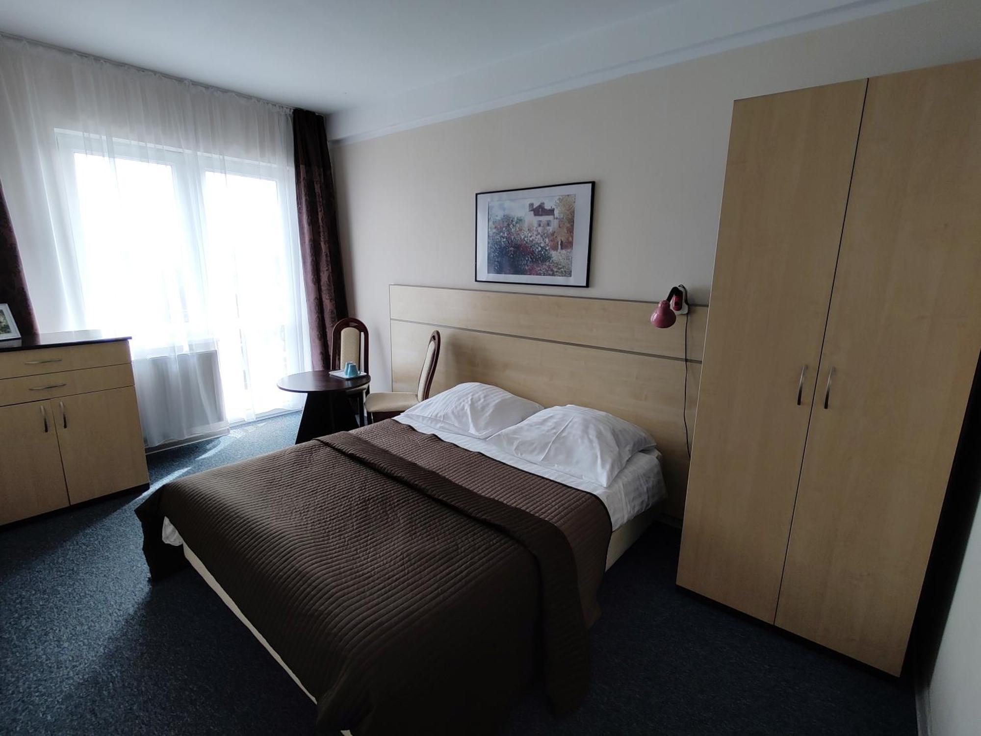 Koral Hotell Chłapowo Exteriör bild